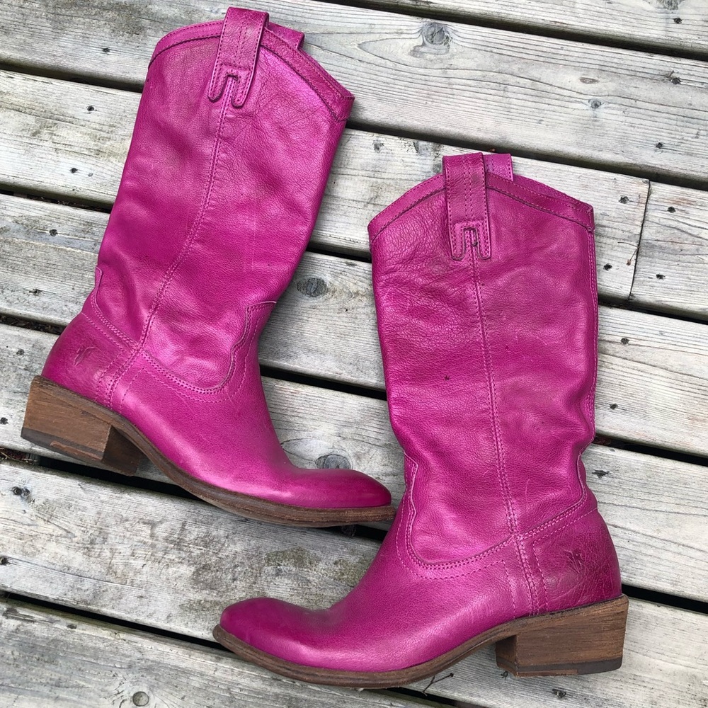 Frye | Magenta Carson Pull-On Boot